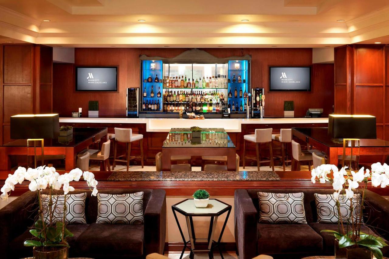 Miami Marriott Dadeland Hotel Glenvar Heights Exterior photo