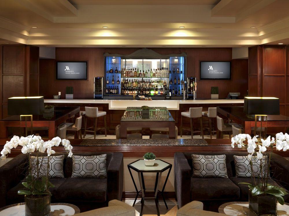 Miami Marriott Dadeland Hotel Glenvar Heights Exterior photo