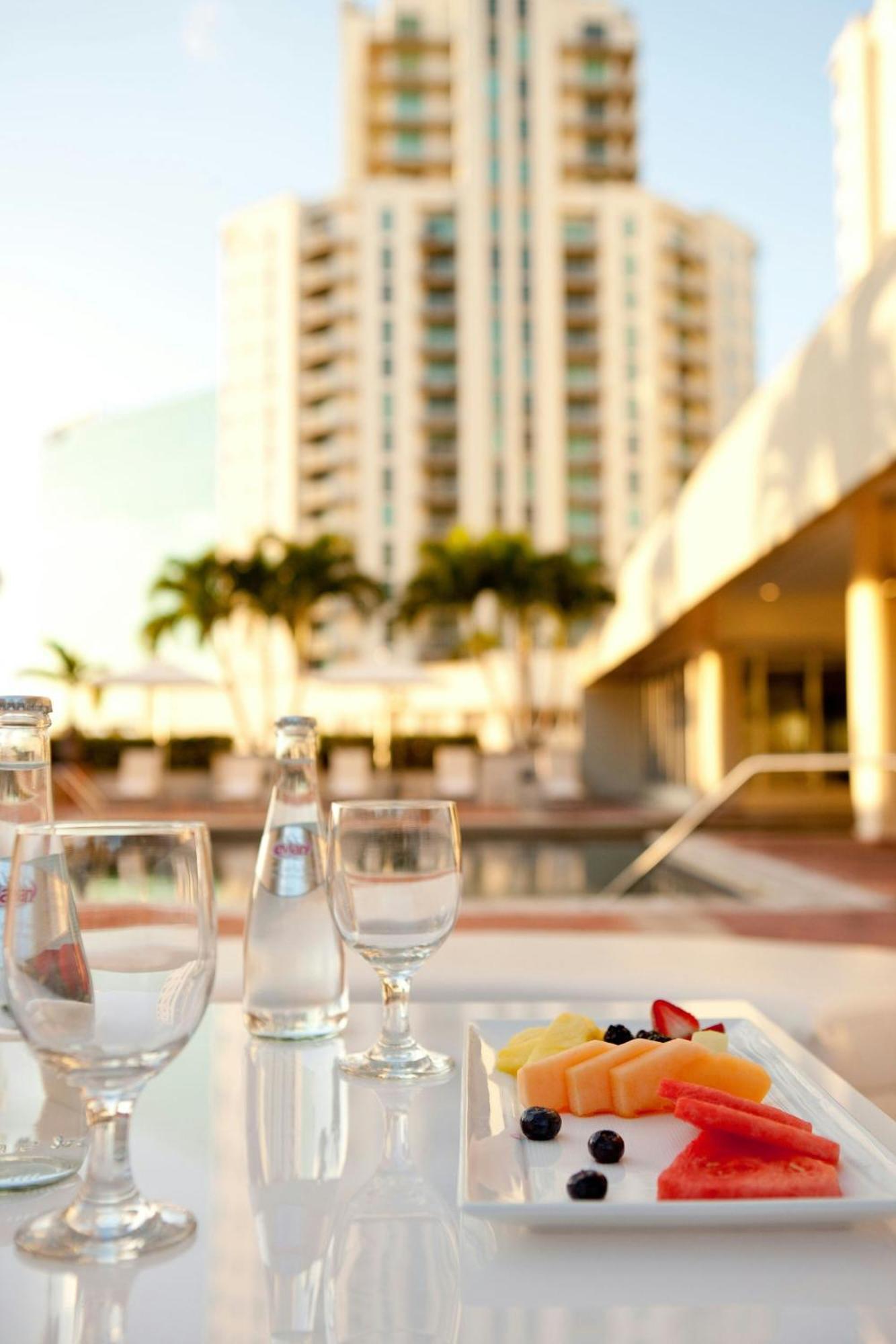 Miami Marriott Dadeland Hotel Glenvar Heights Exterior photo